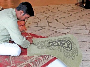 The chainstitch rug by hand preferably used as wall hanging and carpet use