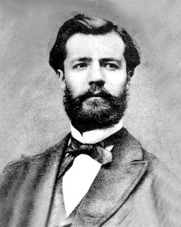 Henry Fayol: Studied the Division of Labour