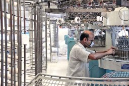 FEKDIL is 100% export-oriented composite knit garment facility where it has knitting, dyeing, stitching and printing capabilities