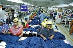 Production floor and showroom of Experience Group