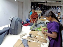 Since the smaller parts have similar appearance, a complete backpack is kept for operator's reference with all the parts numbered, to ensure that all have been bundled