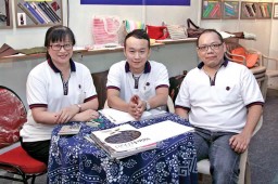 (L to R) Candy Tang, Sales Manager; Tommy Nien, Sales Supervisor; and a colleague from KCC – geared to capture Indian market