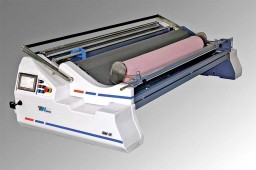 Yin SM-III Automatic Spreading Machine embibes the highest spreading technology and is suitable for knitting and tatting fabrics. 