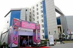 IIGF was only once held at Apparel House… though the initial plan was to host the fair in this sprawling premise only so that the showroom owners could get buyers at least twice in a year. Somehow, somewhere this whole concept is lost… IIGF has been shifted back to Pragati Maidan