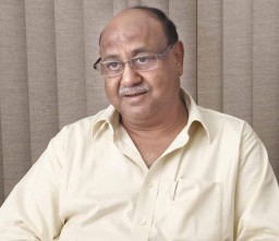 LNJ Denim is almost doubling its capacity by the end of 2013. The current capacity is 18 million metres/annum with expansion it would produce 30 million metres/annum.