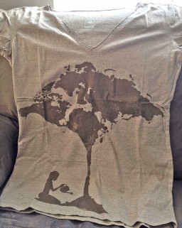 Lonesome George shirt, an effort by the organization to save nature