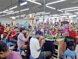 A huge pool of linking operators is one of the biggest reason behind the growth of the sweater industry