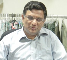 We have the flexibility to give large and small quantities as per our buyer’s need. Also, due to working with diverse buyers, the changing market conditions do not impact us that much.” Naseer Humayun, MD, Indian Designs