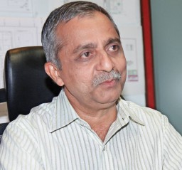 While much effort is made to tighten production, in reality it is the skills of the merchandisers, which is the key to understand the customer and develop products to his exact preference.” Piyush Vyas, COO, Mandhana Industries