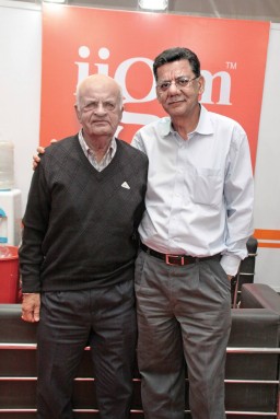 (L to R) PK Khanna, Chairman with Pavan Kapoor, MD, IIGM – three decades of dedicated service to the apparel industry