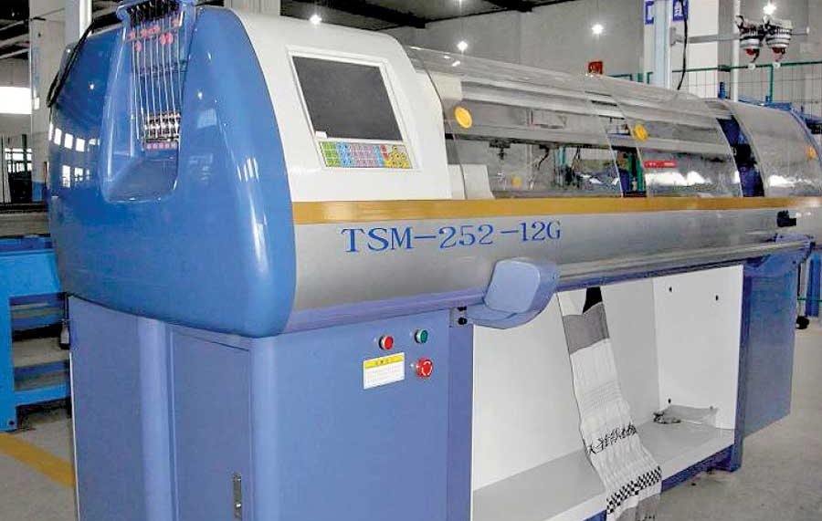 The Stoll TSM-252 is the economy version of the German Stoll machine and is manufactured by a subsidiary of the company in China