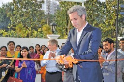 Paul House, Managing Director, SGS India & Sri Lanka inaugurates the new Bangalore facility