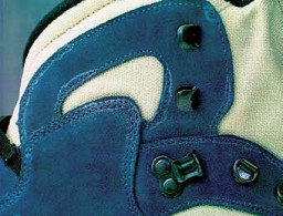 Pictures from Amann highlighting threads for leather
