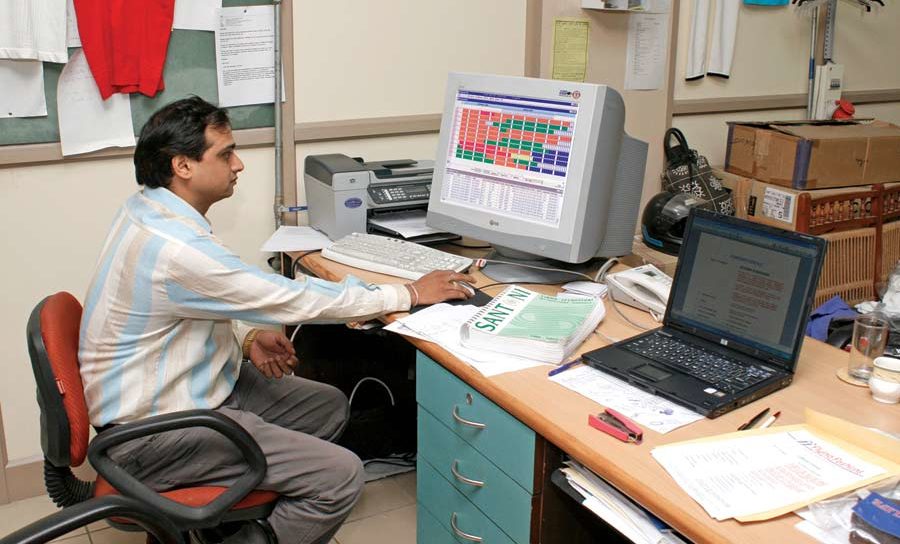 ERPs can increase productivity worth $ 80,000 to $ 1,60,000 per 1000 sewing machines depending on factory location