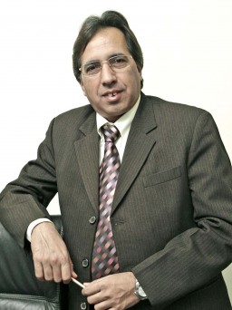 Lalit Thukral, MD, Maharana of India