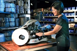 The Snap 700 is a multi-use labelling machine