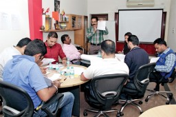 Chandrark Karekatti, Head – Projects and Training Apparel Resources, involved delegates in various activities, keeping them thinking and motivated