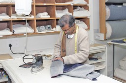 The key to the product popularity of selvedge denim jeans is in the intricacies involved in manufacturing