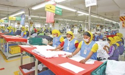 With just 20 helpers per 100 sewing machines, Crony Group has achieved average operator efficiency of 65%