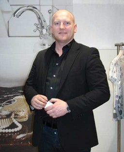 THOMAS IYGG of Kaffe, Cream and Sirup