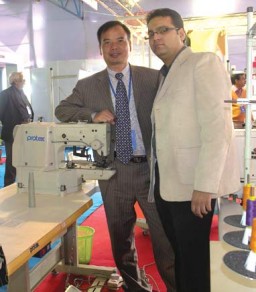 Chen Xiao Bo, Toyou Sewing Machine and Anuj Kukreja from Samtech with the Protex bar tack machine