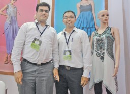 Dayal Mahara, Hub Development Manager and Vinay Phadtare, Asst. Manager, Supply Chain Management (Processing), Birla Cellulose