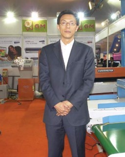 Richard Mayanguang, Kaigu with needle detectors