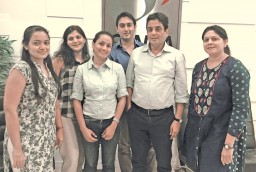 Ashok Sethia, MD, Ginza Industries, with the team of SOIE – Together they have made the brand a name to watch out for