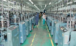 Double-cylinder knitting machines at Savar Group's factory