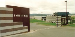 Image Courtesy: fashionnetasia.com