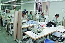 The company runs its factories on assembly lines for orders over 1,000 pieces and on piece-rate system operators for orders less than 1,000 pieces