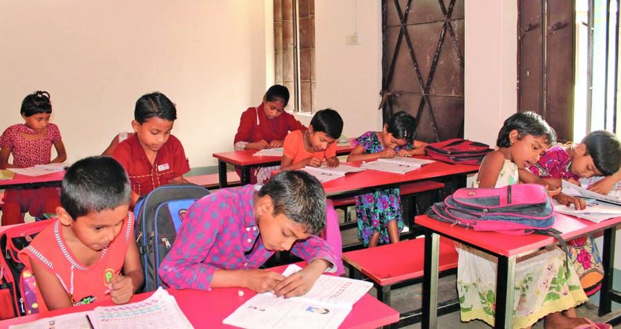 Sharafer Pathshala in progress, providing free education to the workers’ kids 