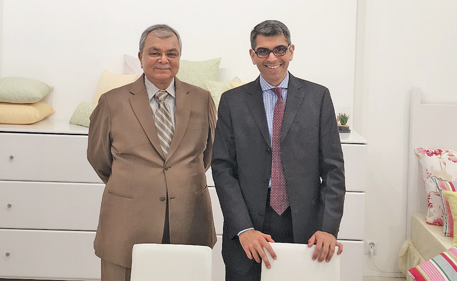 Jayant Ghelani (L), Chairman with Pranav Ghelani, Marketing Director of Sumangalam Exports at their booth