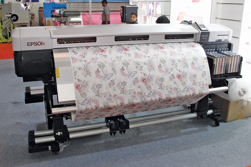 Epson SureColor SC-F9270 is capable of printing media with a resolution of 1440 dpi